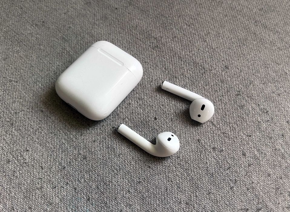 Apple AirPods 2 carcasa A1602 Lightning stare foarte buna