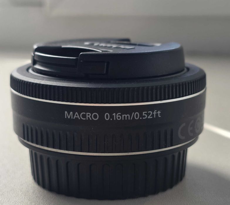 Canon EF-S 24mm f/2.8 STM