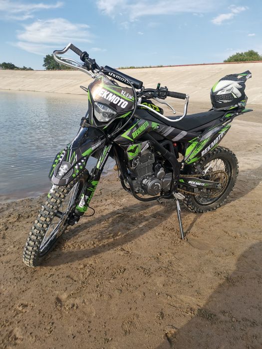 Эндуро обмен на комп 300куб  Bekmoto