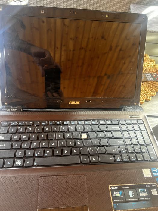 Laptop Asus K52j i3 pentru piese, ecran 17”
