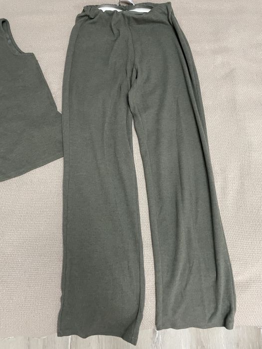 Дамски комплект от две части