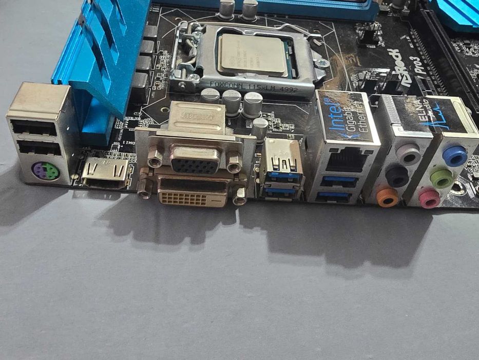 Kit placa de baza ASRock Z97 Pro3 LGA1150 + Intel Core i5-4460 3.2GHz