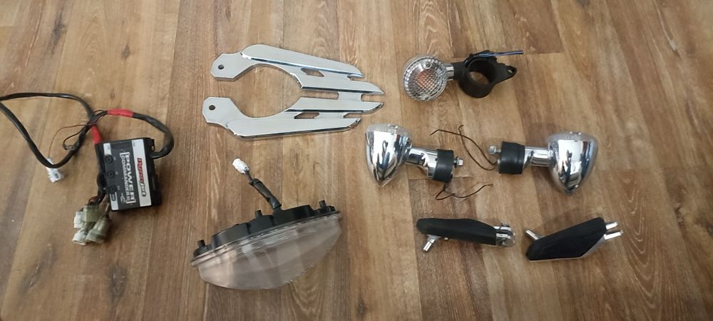 Части за Yamaha Raider,  мигачи, стоп, пауър командър