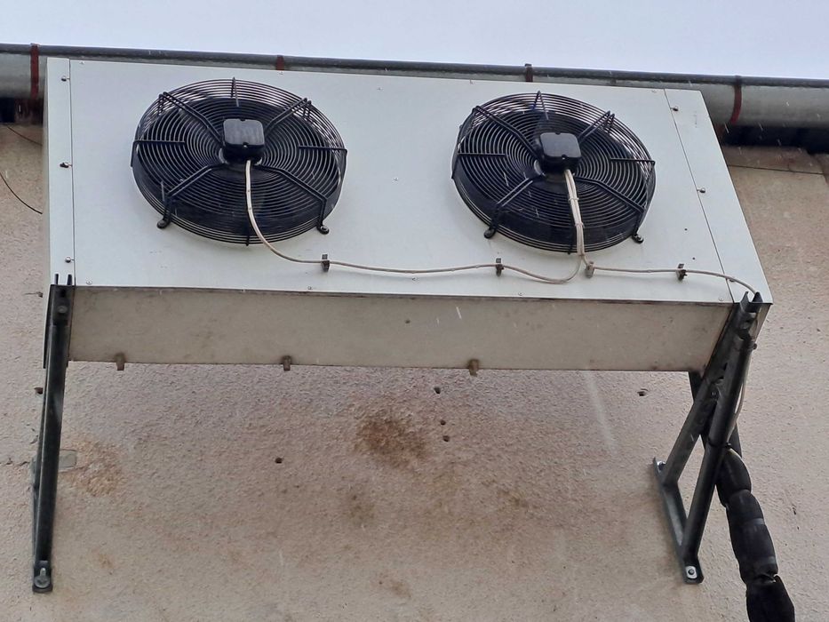 Изпарител и кондензатор за хладилни камери