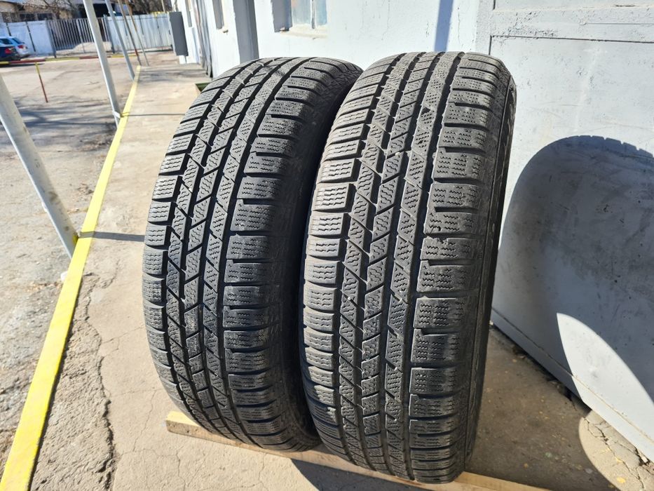 2 бр. зимни гуми 235/65/17 Continental DOT 3711 5 mm