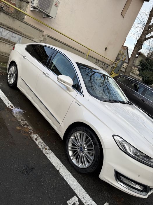 Ford Mondeo Vignale 2018 Hybrid