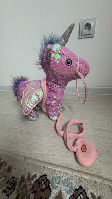 Единорог игрушка