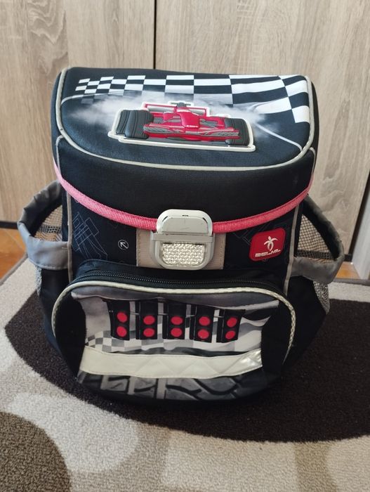 Раница за първокласник