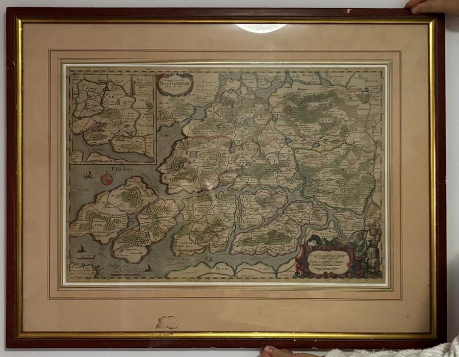 Tablouri  vechi pânză și hărți