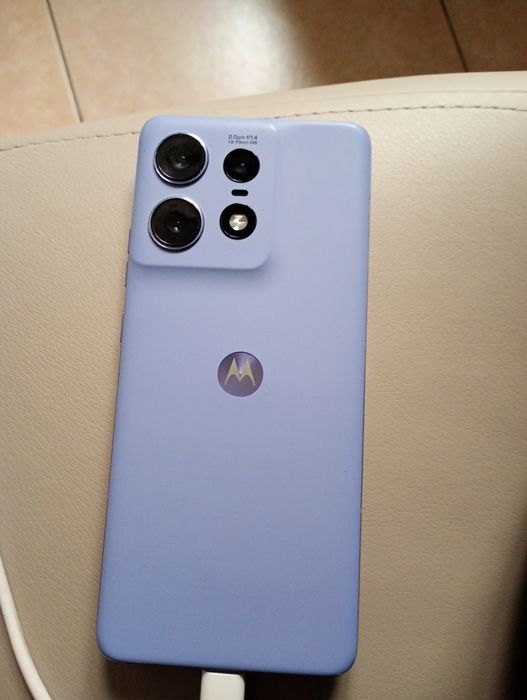 Продам телефон в отличном состоянии