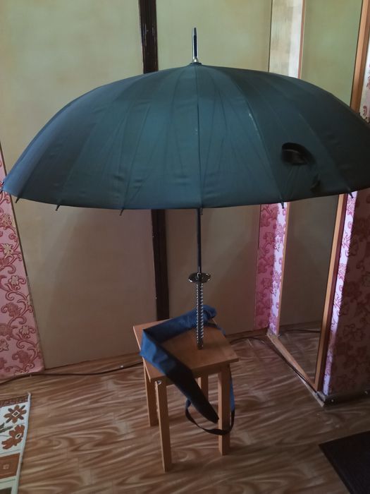 Солнцезащитный зонт.