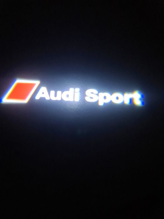 Holograme-Sigla-Logo-Audi-A4-S4-A6-S6-A5-A7-A8-Q3-Q5-Q7-Quattro-Sline