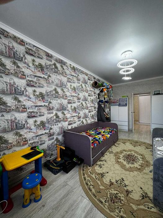 Продам 3х комн кв Батыс с ремонтом