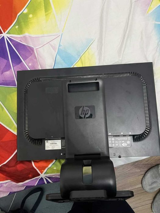 Monitor HP compaq la2205wg