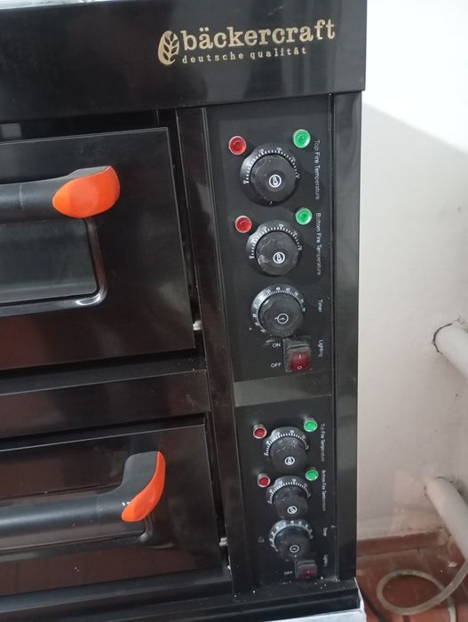 Продам печь жарочный