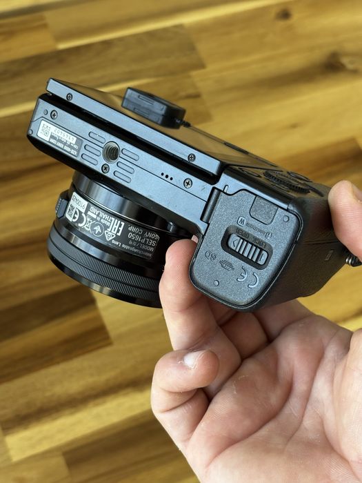 Sony alpha 6000    /.    £6000