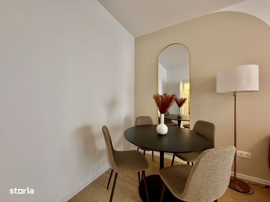 Apartament cu piscina si gradina proprie, nou, la prima inchiriere