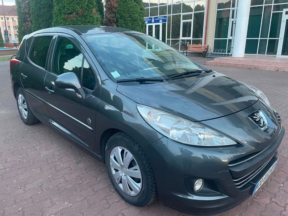 Peugeot  207 1.4 16 V 2013