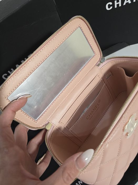 Налична чанта Chanel Vanity Case Pink