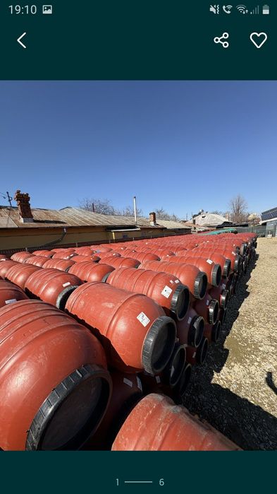 Butoaie din plastic alimentare  foarte groase preț.80 lei.  .