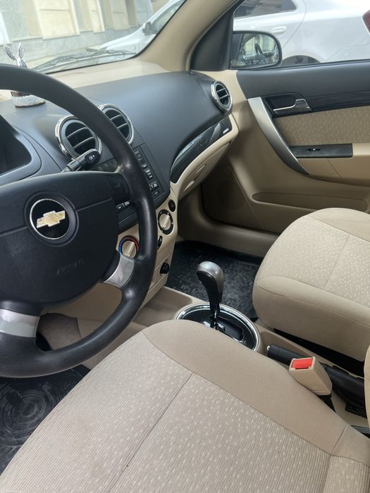 Нексия 3 сотилади