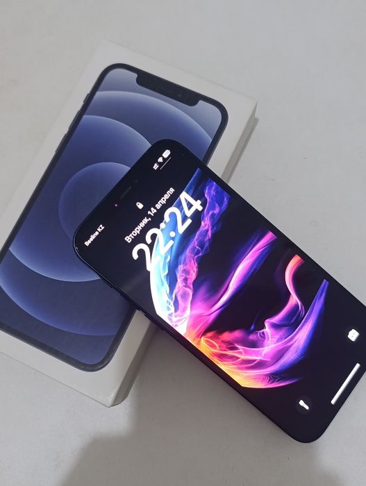 Продается iPhone 12