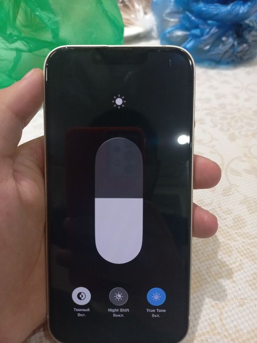 Срочно продам айфон 13