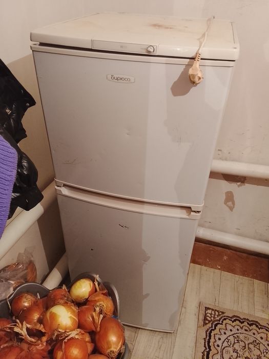 Холодильник продам