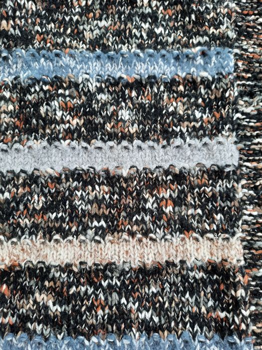 Ръчно плетено вълнено дамско елече