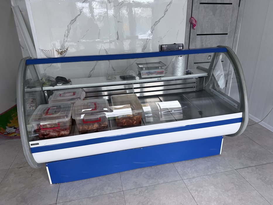 Продам витрины морозильник БУ