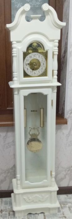 Продается кварц часы