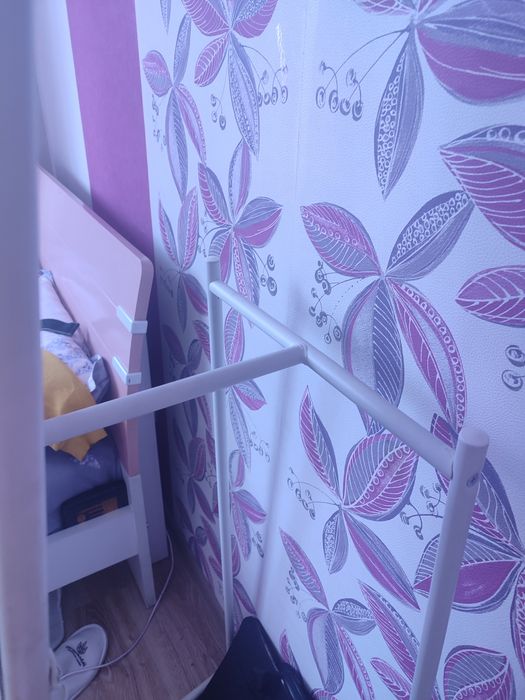 Белое зеркало с крючками