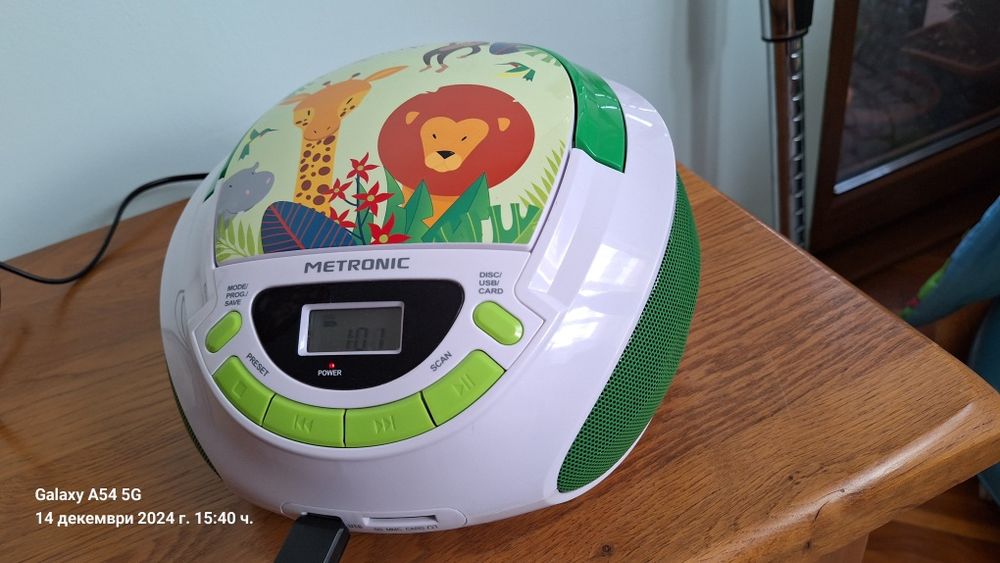 Радио,сд юсб(radio,CD,USB,SD Card) приемник Metronic