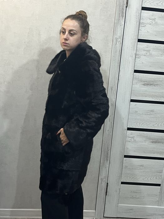 Продаб норковую шубу