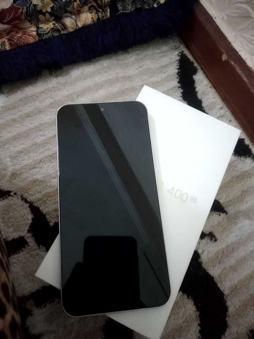 Honor 400 256 гб