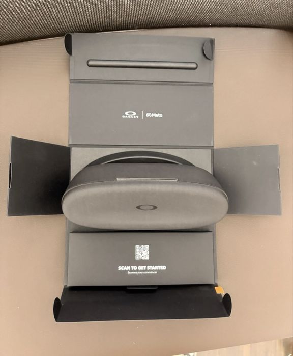Oakley Meta HSTN Ray Ban Meta