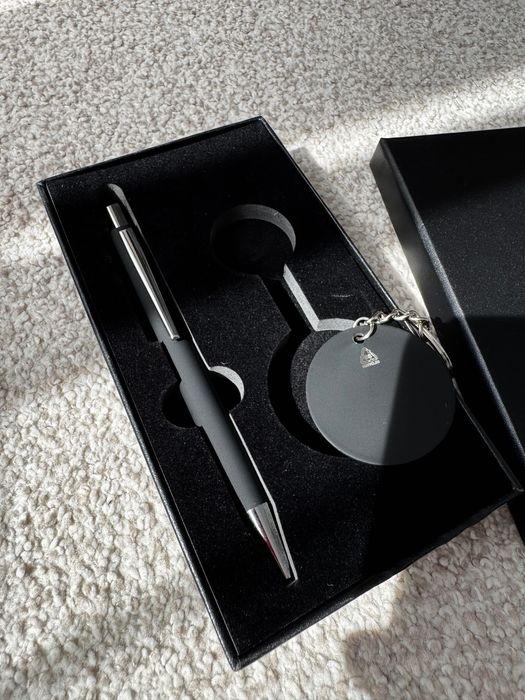 Set cadou elegant - pix + breloc