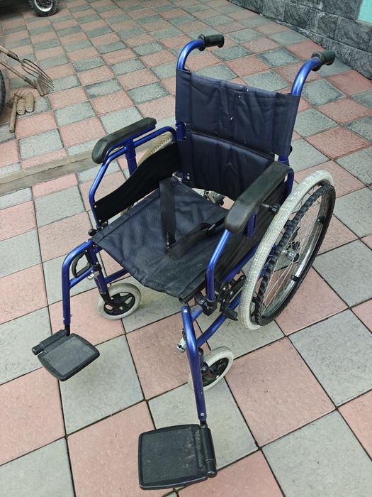Инвалидная коляска