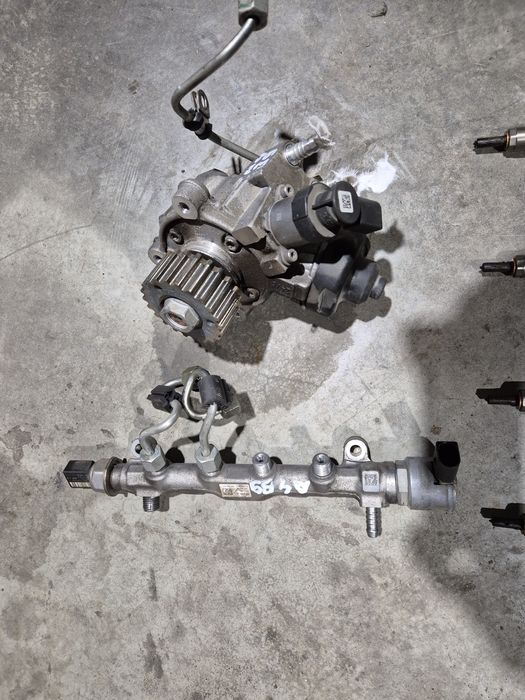 Injector injectoare audi a4 b9 2.0 tdi euro 6 cod injector 04L130277AC