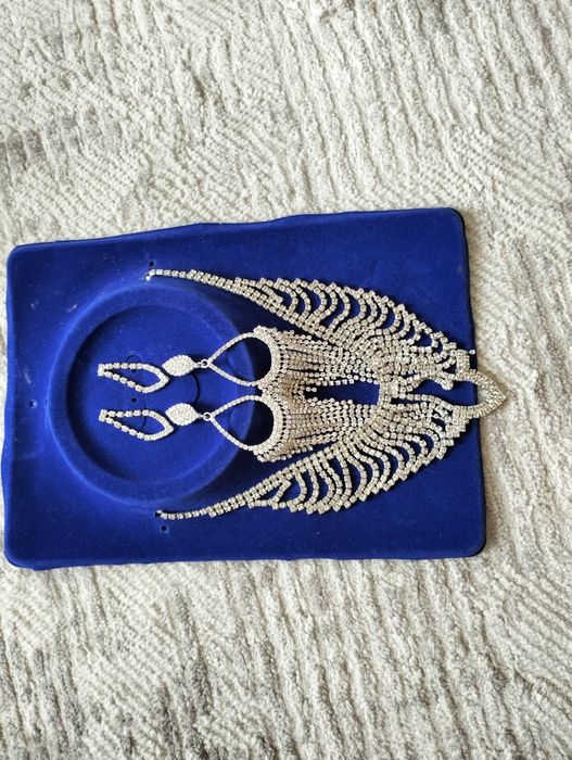 Вечерние украшения
