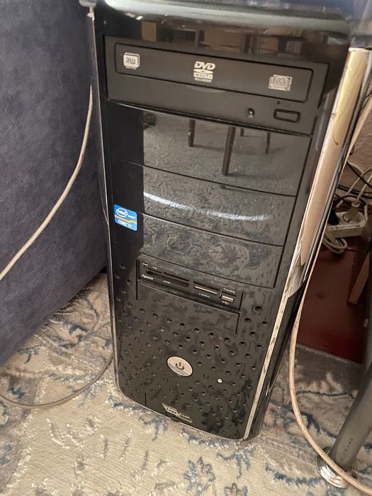 Продаю компьютер в комплекте.