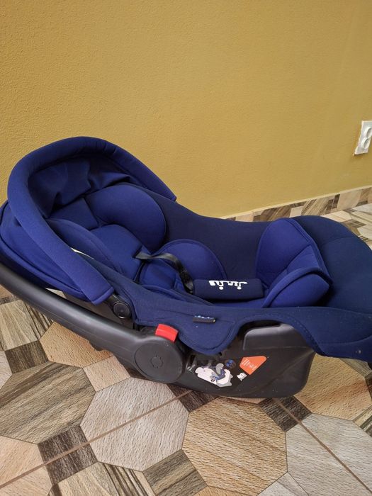 Scoică auto bebeluși