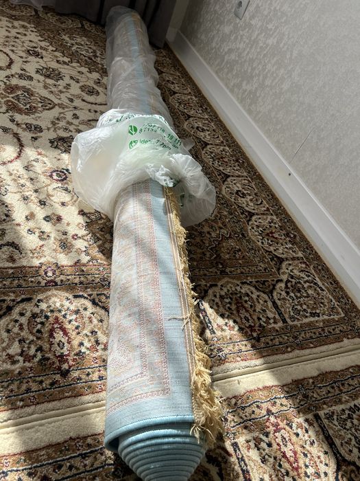 Продам ковер 2 х 3