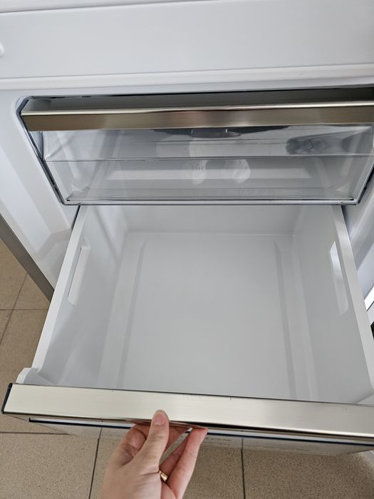 Хладилник с фризер SIEMENS