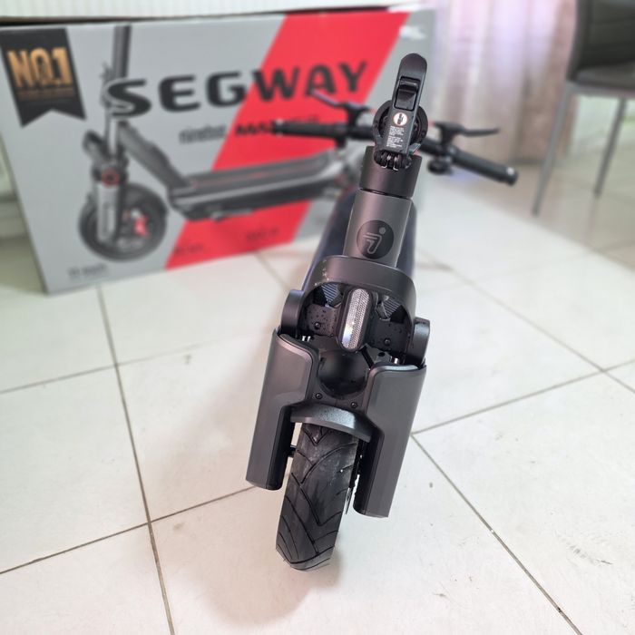 Vând trotinetă electrică Segway Ninebot Max G3