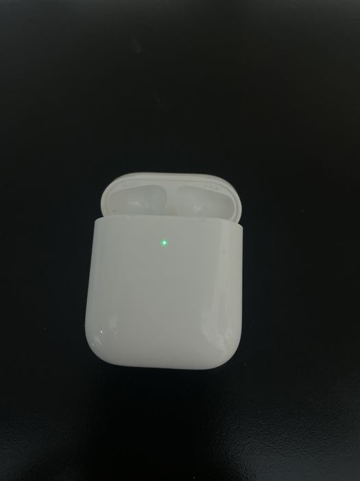 Продам кейс от Эйрподсов Airpods 2.2 версия