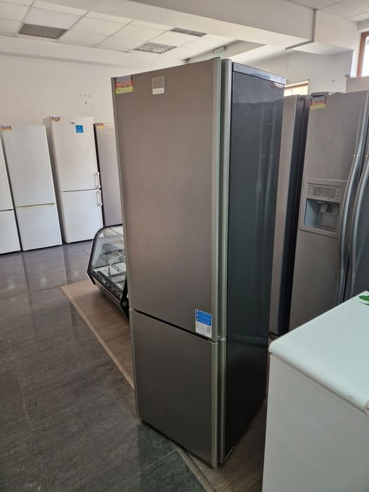 Хладилник с фризер Candy A+