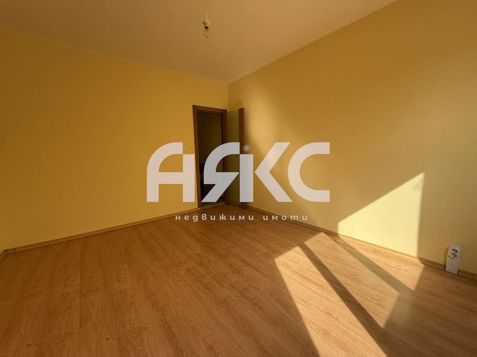 Продава се Тристаен апартамент в София, Дружба 2 - 86 кв.м за 1346 €/кв.м - Снимка #8