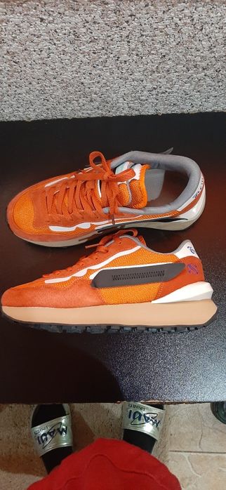 Дамски оранжеви маратонки