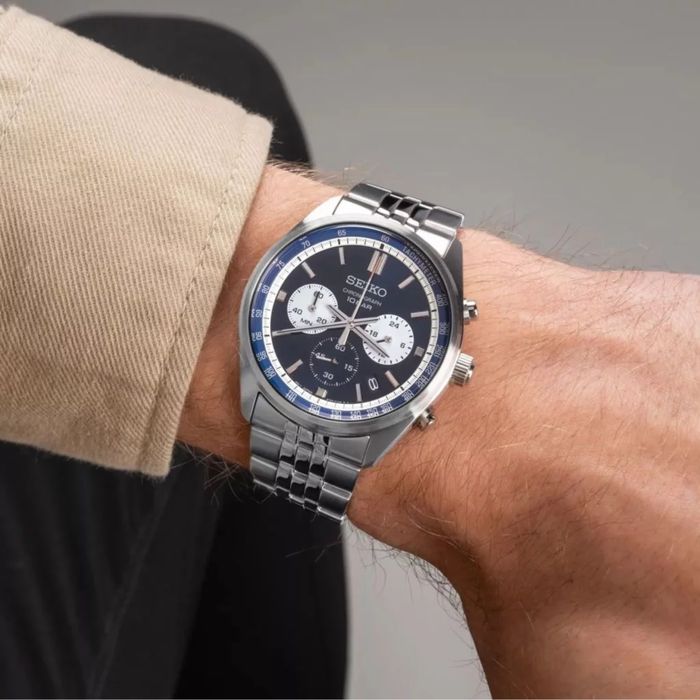 Seiko Essentials Chronograph Blue SSB427